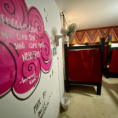 The Pelican Larry Hostel Cali Dış mekan fotoğraf